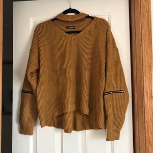 Mustard collar sweater with zippers